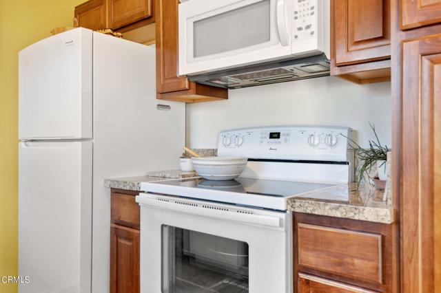 10-web-or-mls-10 - Kitchen