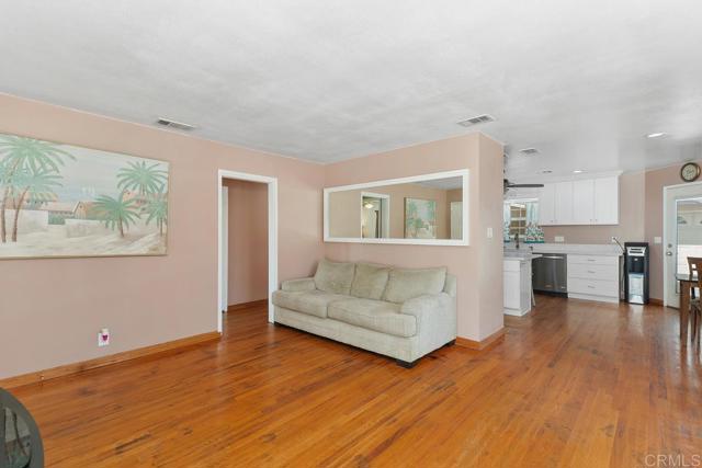 1429 N Campus Ave, Ontario CA: https://media.crmls.org/mediaz/2fa952d9-6e22-476c-a4ea-a3596f9b0719.jpg