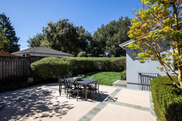 484 Orange Avenue, Los Altos CA: https://media.crmls.org/mediaz/2fa98730-7455-4b00-ba7f-4741febb73ba.jpg