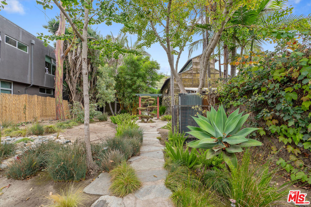 MLS #25595143 image #10