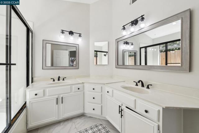 4464 Pampas Cir, Antioch CA: https://media.crmls.org/mediaz/2fab3b34-50e6-40ed-9e5c-bcf655d49af6.jpg