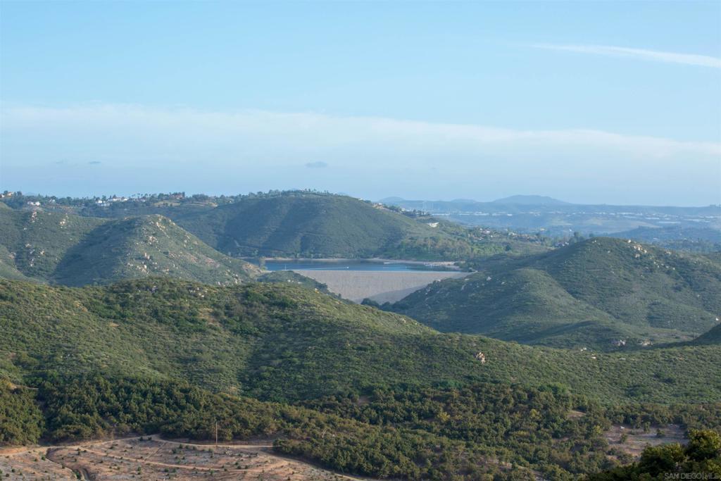 MLS #250030057SD image #32