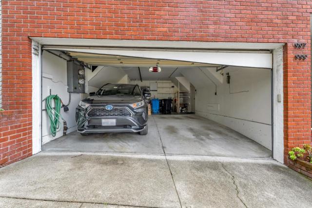 999 Carolina Street, San Francisco CA: https://media.crmls.org/mediaz/2fad2886-ebcc-47fc-8b24-cba3258b78c9.jpg