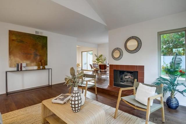 5664 Menorca Drive, San Diego CA: https://media.crmls.org/mediaz/2fad79eb-c284-4659-9e16-903b5a5aebbd.jpg