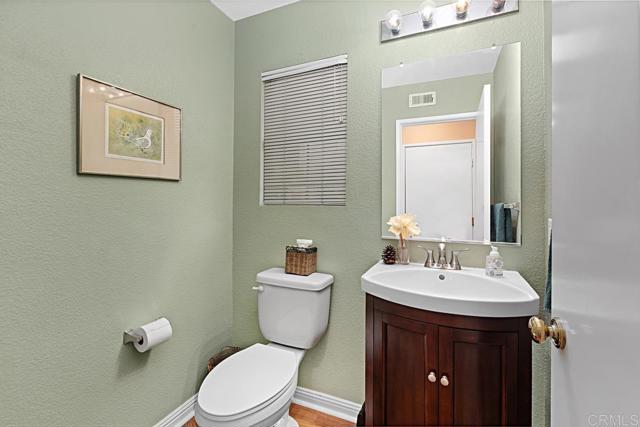 Image 15 of 34 For 10198 Wateridge Circle 157