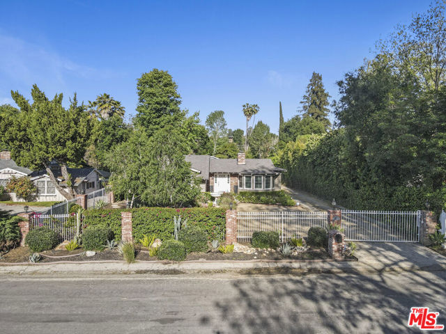 5100 Bascule Avenue photo 1