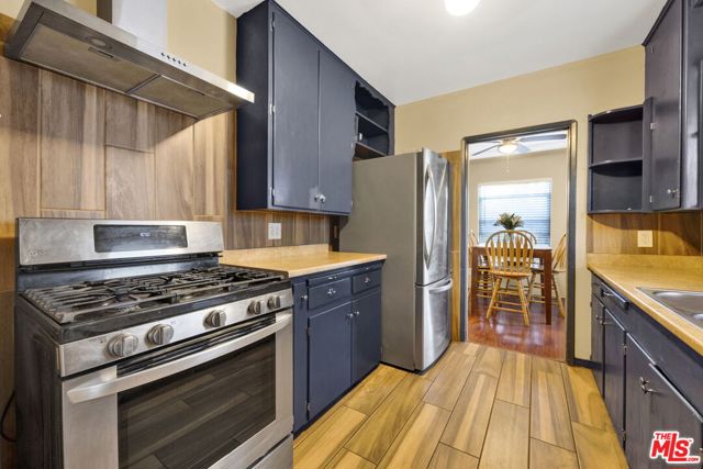 10133 Maple Street, Bellflower CA: https://media.crmls.org/mediaz/2fafec23-1dda-4581-b739-cc62bcd1e47f.jpg