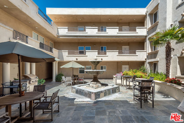 15206 Burbank Boulevard, 108 photo 4