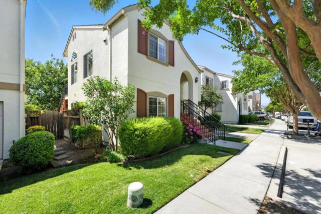 546 Chelsea, San Jose CA: https://media.crmls.org/mediaz/2fb05cd8-12d7-4d03-9f39-972ad5de47ce.jpg