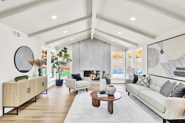 3613 perada dr, Walnut Creek CA: https://media.crmls.org/mediaz/2fb0a07c-562c-4c51-8ed9-5d1490aebaf1.jpg