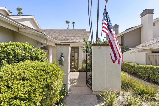 3819 Via Amistosa, Rancho Santa Fe CA: https://media.crmls.org/mediaz/2fb2519c-b5fa-4f6e-8be0-f53bcf760777.jpg