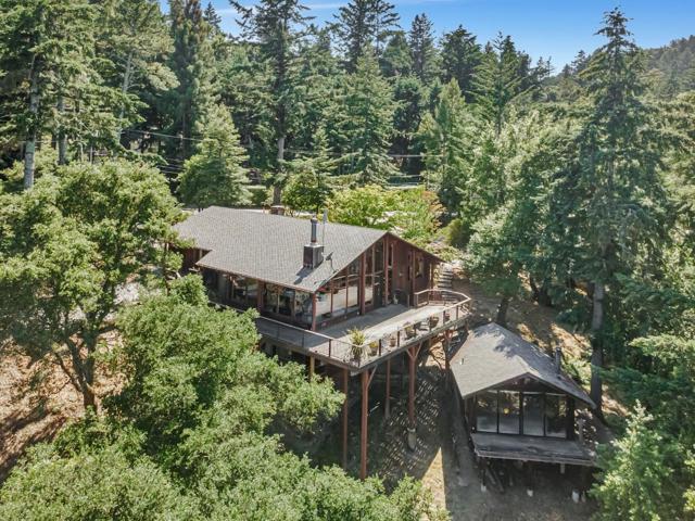 45 Ranch Road, Woodside CA: https://media.crmls.org/mediaz/2fb28143-2cce-4882-9f98-174f739fd6dd.jpg
