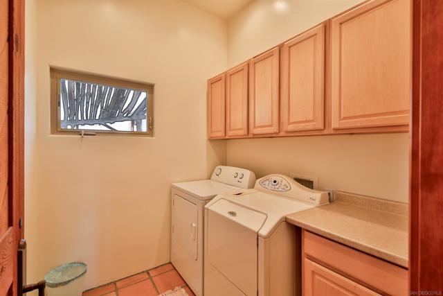 187 Verbena Dr, Borrego Springs CA: https://media.crmls.org/mediaz/2fb28239-b72d-4fc3-948e-45e40702546a.jpg