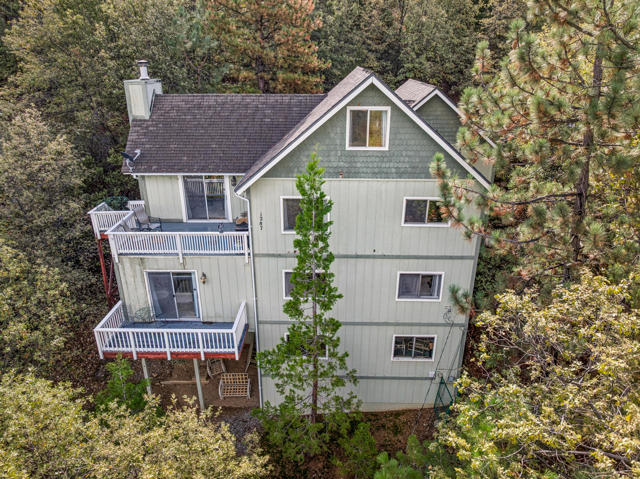 1287 Sequoia Drive, Lake Arrowhead, CA 92352