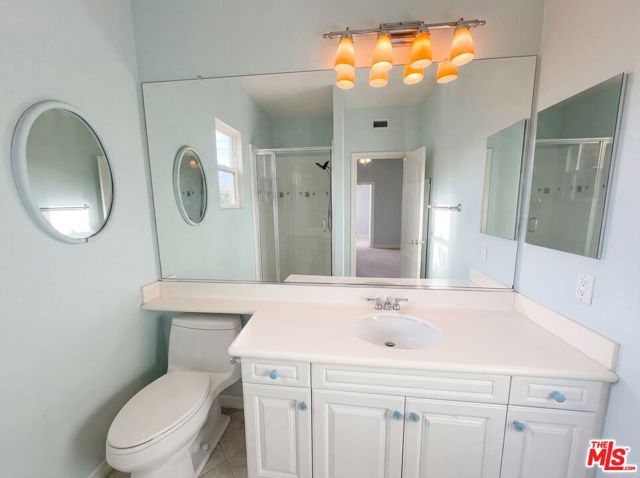 Image 17 of 29 For 17 Kennedy Court