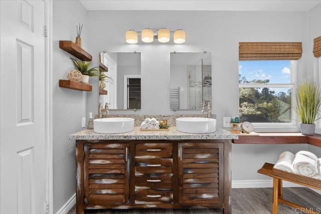 Detail Gallery Image 26 of 42 For 161 Willow Meadow Pl, Escondido,  CA 92027 - 3 Beds | 3 Baths