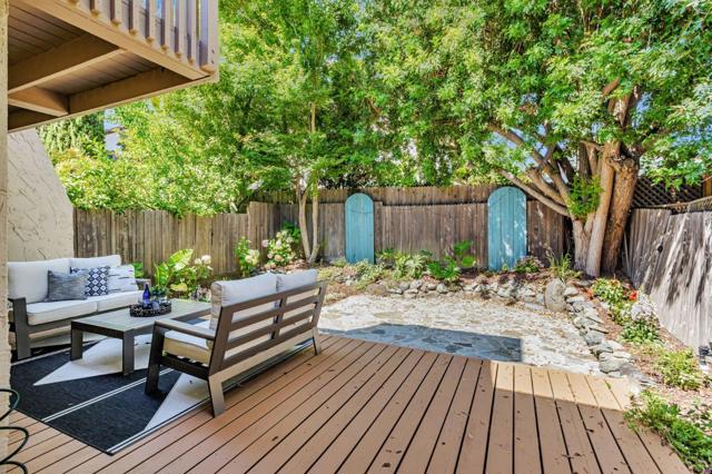 142 Calle Larga, Los Gatos CA: https://media.crmls.org/mediaz/2fb45c7e-a001-4182-b8f1-ce44a7bea47f.jpg
