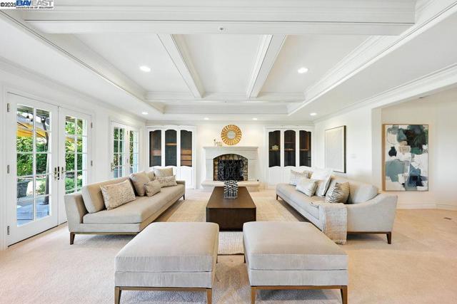 3029 Alburni Ct, Pleasanton CA: https://media.crmls.org/mediaz/2fb4dadf-25c9-4429-8717-094af256224b.jpg
