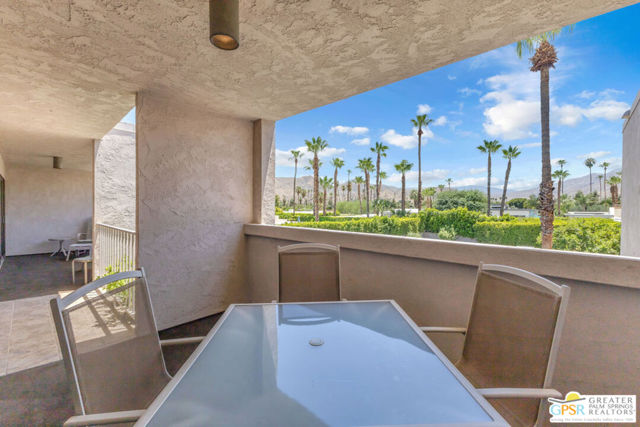 2696 S Sierra Madre, Palm Springs CA: https://media.crmls.org/mediaz/2fb55c2a-7a7d-4c9b-b99c-724b8c5b0eb1.jpg