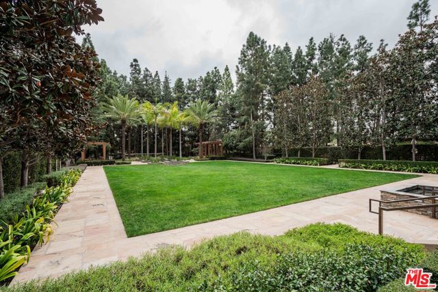 1 W Century Drive, Los Angeles CA: https://media.crmls.org/mediaz/2fb57b70-3cfe-47f2-b409-5262d6ce6fd0.jpg