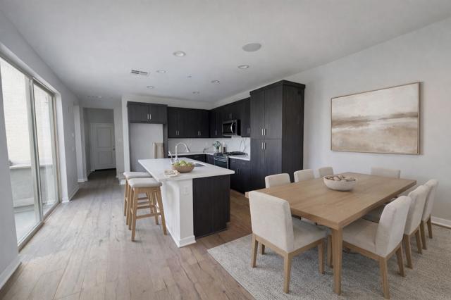 Detail Gallery Image 4 of 36 For 951 Camino Aldea, Chula Vista,  CA 91913 - 4 Beds | 3 Baths