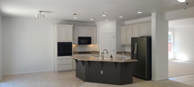 790 Everglades Lane, Tracy CA: https://media.crmls.org/mediaz/2fb5f92f-b5bd-4c5d-8e25-426716d8f0ab.jpg