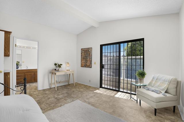 2010 W San Marcos Boulevard, San Marcos CA: https://media.crmls.org/mediaz/2fb67f23-b0f8-4b23-8d4e-4096211b4351.jpg