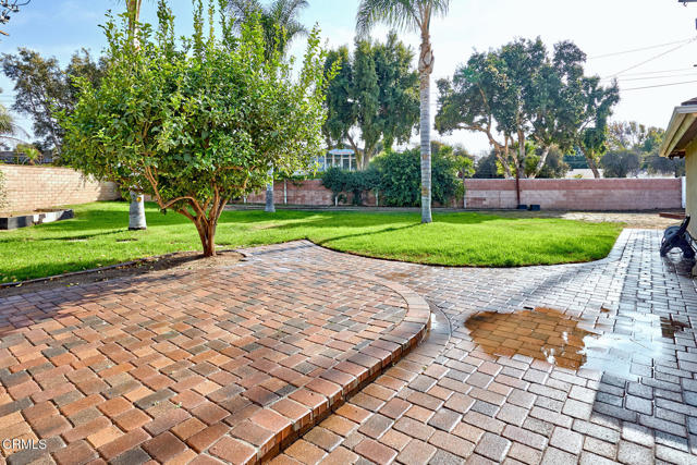 1700 Arlene Avenue, Oxnard CA: https://media.crmls.org/mediaz/2fb68a65-7c40-42dd-bff9-0a34a3590472.jpg