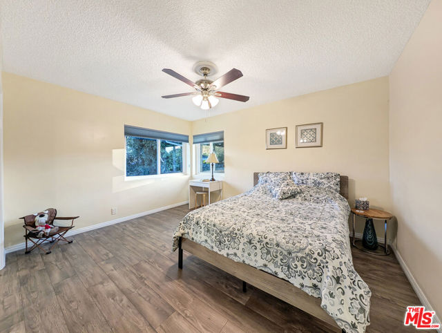 3308 Sparr Boulevard, Glendale CA: https://media.crmls.org/mediaz/2fb73b70-2368-4a62-832e-f3c39504bb77.jpg
