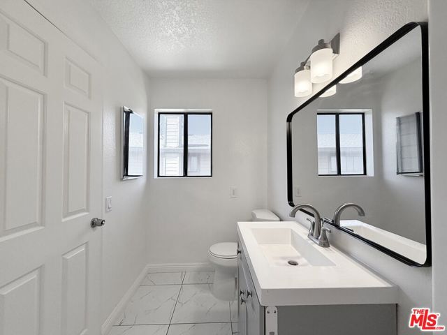 1465 West 179th Street, 13 photo 25