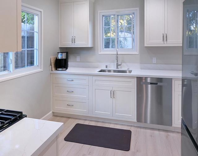 808 Patricia Avenue, San Mateo CA: https://media.crmls.org/mediaz/2fb7d3c1-5555-4872-9382-f095cea223b5.jpg