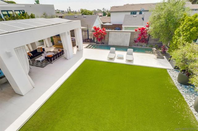 969 Adella Ave, Coronado CA: https://media.crmls.org/mediaz/2fba6b5f-9e8c-45d3-aa36-19dd7fd361c2.jpg