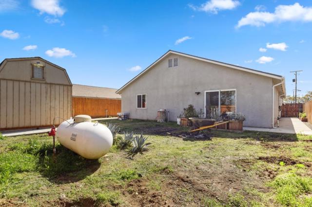22356 Arnott Drive, Chowchilla CA: https://media.crmls.org/mediaz/2fbb1fae-2286-4822-aaa3-e28ce4cdee32.jpg