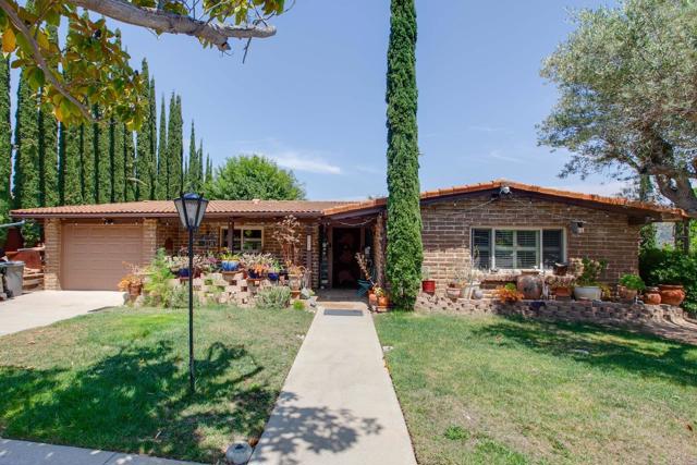 Detail Gallery Image 1 of 1 For 3314 via Altamira, Fallbrook,  CA 92028 - 2 Beds | 2 Baths