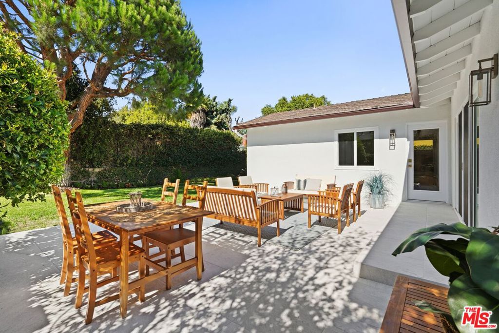 MLS #25572217 img 32