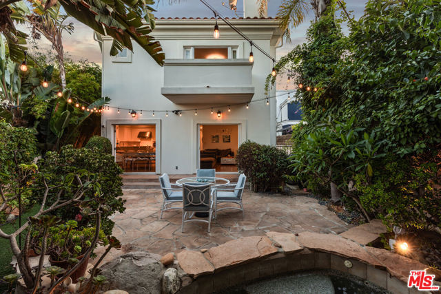 7354 Trask Avenue, Playa del Rey CA: https://media.crmls.org/mediaz/2fbc055d-a40f-4eb3-b1df-2f76981f0a95.jpg