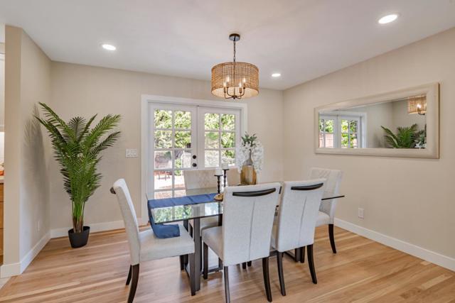 3574 Wellesley Court, Mountain View CA: https://media.crmls.org/mediaz/2fbc0ad9-c83e-4cd6-85ad-67f1ccdc1030.jpg
