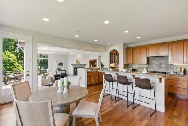 23 Pinnacle Drive, Petaluma CA: https://media.crmls.org/mediaz/2fbc51e0-e822-4950-83e1-214e9981723c.jpg