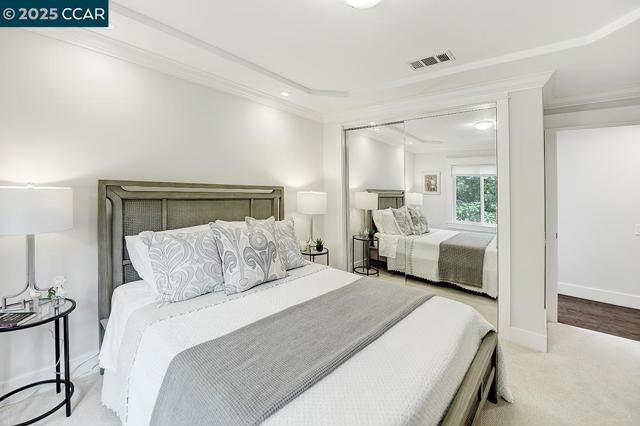1232 Skycrest Dr, Walnut Creek CA: https://media.crmls.org/mediaz/2fbcaa60-8f61-4cd8-841d-38ae3a617f56.jpg