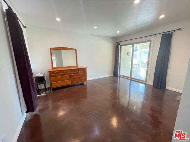 23502 Coso, Mission Viejo CA: https://media.crmls.org/mediaz/2fbd684a-9e56-48d2-a30d-b89a46ea6c33.jpg