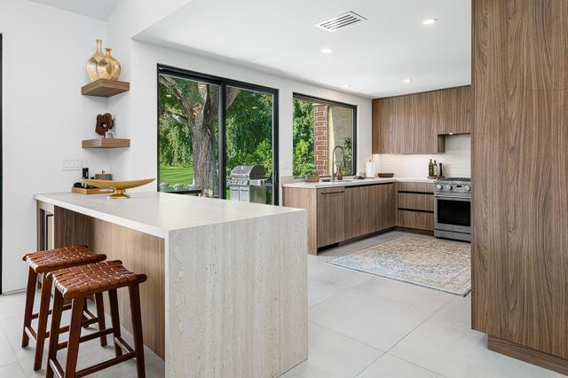 331 Gran Via, Palm Desert, CA 92260