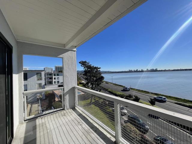 2 Anchor Dr, Emeryville, California 94608, 1 Bedroom Bedrooms, ,1 BathroomBathrooms,Condominium,For Sale,Anchor Dr,250020490SD