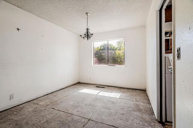 3047 Rollingwood Court, San Jose CA: https://media.crmls.org/mediaz/2fbdf8d0-f2d5-4cb7-98c4-0960a2cef1c3.jpg