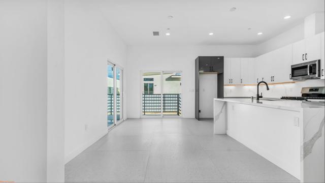 67670 Buckboard Lane, Desert Hot Springs CA: https://media.crmls.org/mediaz/2fbef5c5-c49e-48f5-a718-7fad03219c2f.jpg