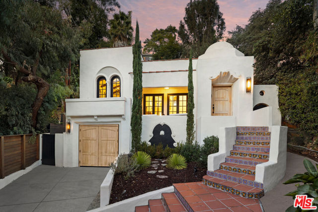 8061 Woodland Lane, Los Angeles CA: https://media.crmls.org/mediaz/2fbf6a5e-fd54-4ee6-8b27-92d95bbc037a.jpg