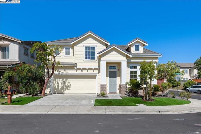 5200 N Forestdale Cir, Dublin CA: https://media.crmls.org/mediaz/2fbf9542-4a48-4d56-a619-7b77b8b1fca5.jpg