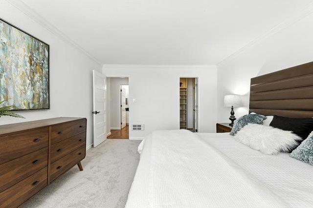 1051 Beach Park Boulevard, Foster City CA: https://media.crmls.org/mediaz/2fc0594e-9bf4-462b-a75c-e20beefa6731.jpg
