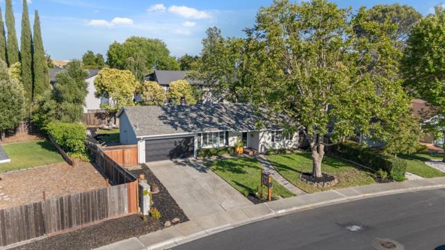 7453 Interlachen Avenue, San Ramon CA: https://media.crmls.org/mediaz/2fc110e2-624a-4194-8ef3-72de13a7d46c.jpg