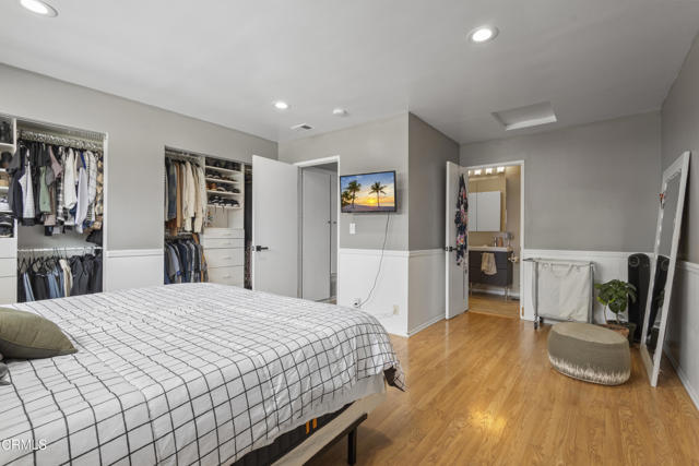 3235 Kelp Lane, Oxnard CA: https://media.crmls.org/mediaz/2fc159d9-f2a3-45e6-bf11-f09b950cf511.jpg