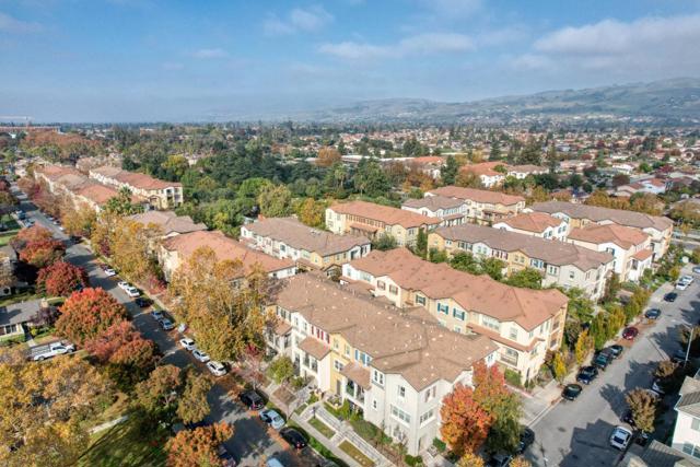 590 Cedarville Lane, San Jose CA: https://media.crmls.org/mediaz/2fc1b0c4-e318-42ea-b32d-9a36cad6c516.jpg